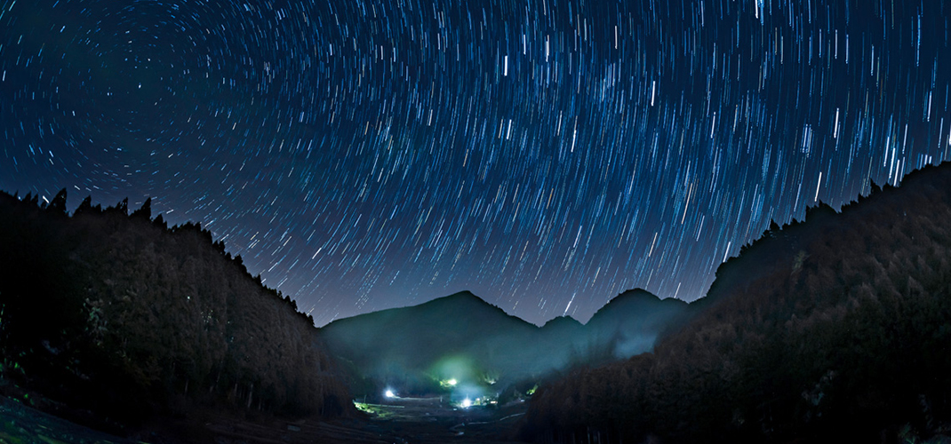 星空の聖地で眺める満天の星、思わずうっとりロマンティック旅