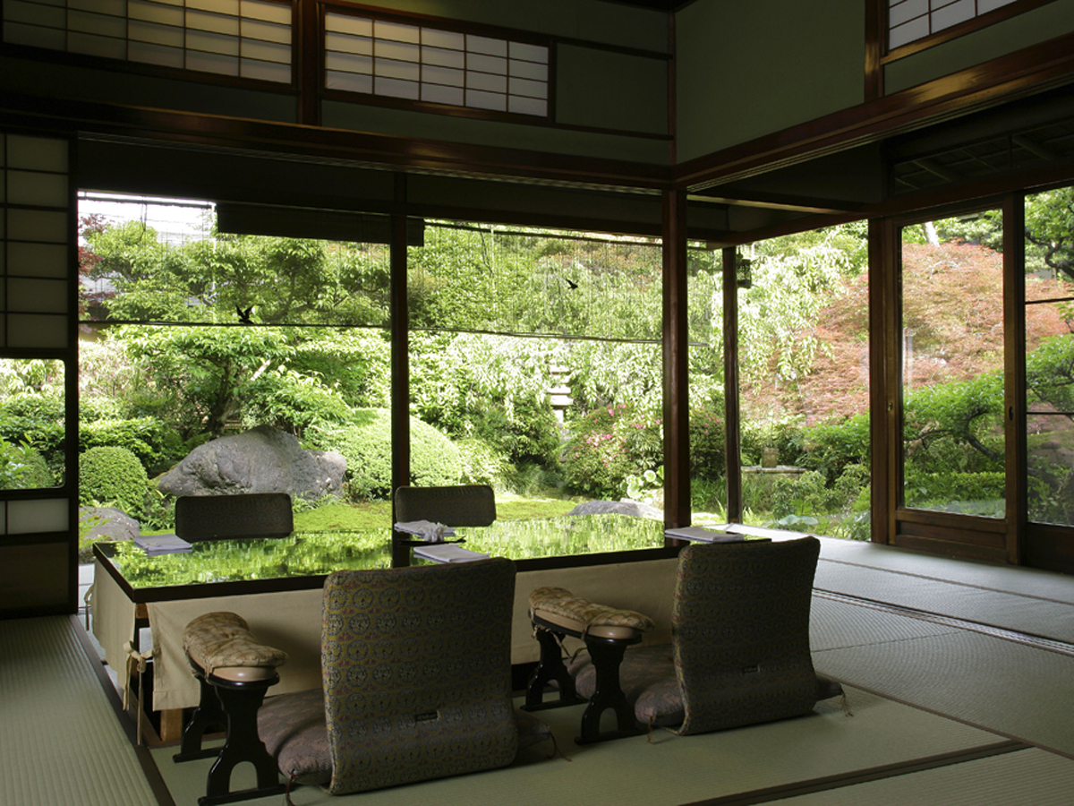 High-class Japanese-style Restaurant KAMOME