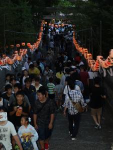 結びの神様　白山宮