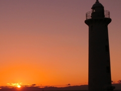 夕暮れの野間埼灯台（野間灯台）