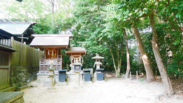 八ツ屋神明社