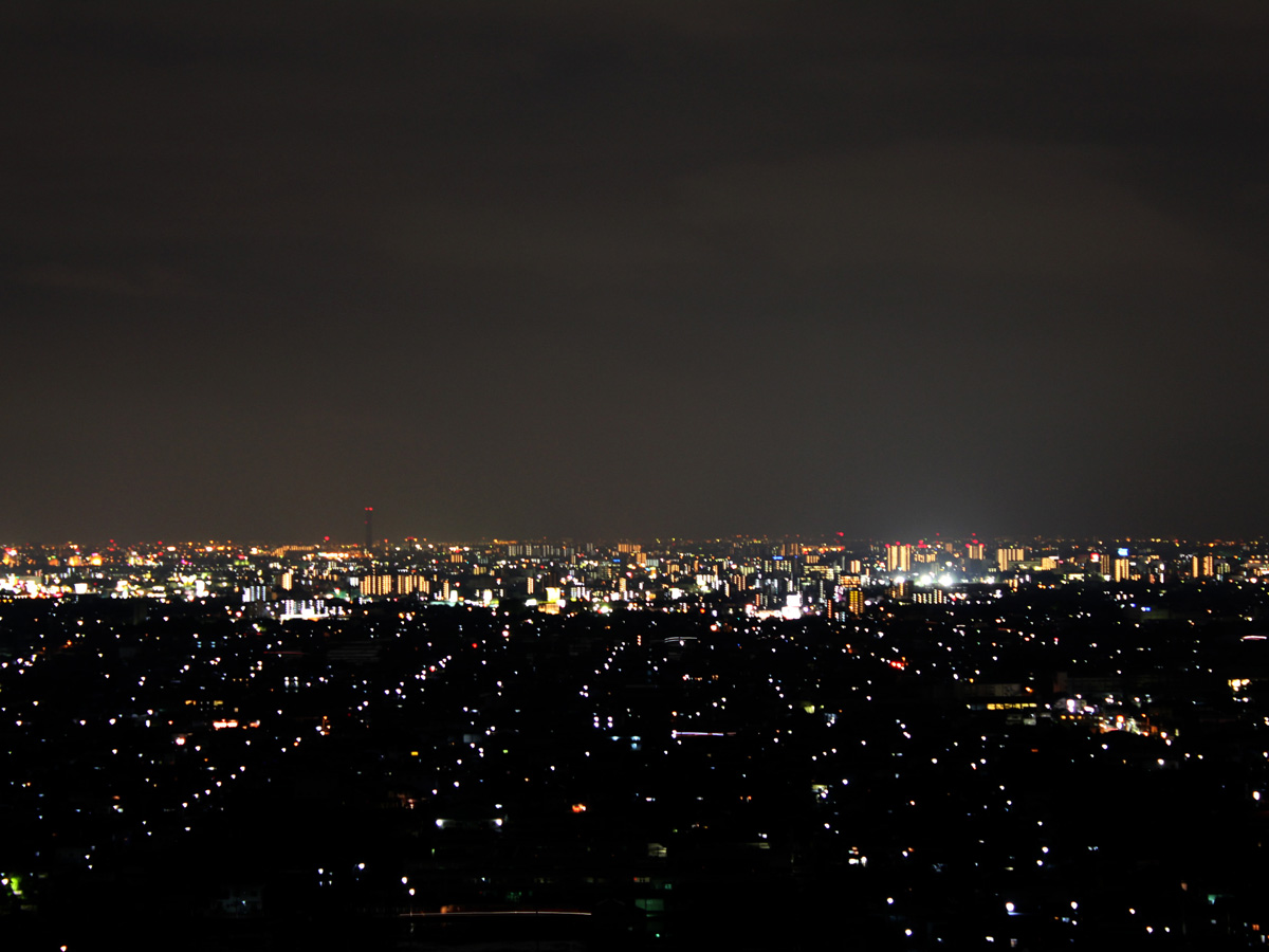 ツインアーチ138展望室からの夜景