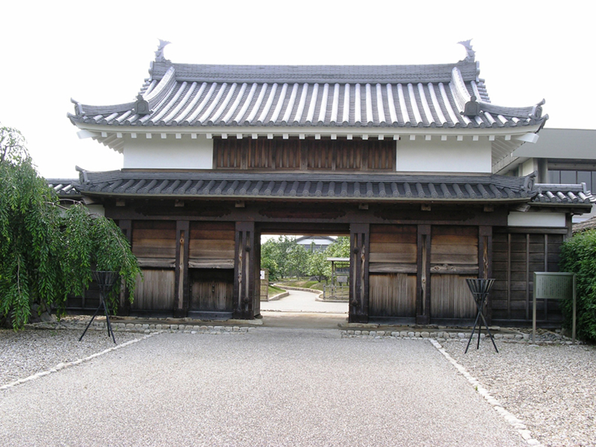 Nishio City History Park (Nishio Castle and Former Konoe Residence)