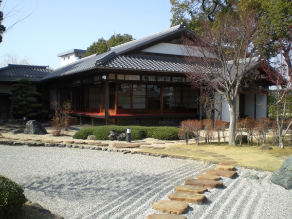 西尾市歴史公園 （西尾城と旧近衛邸）