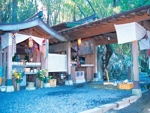 恋之水神社