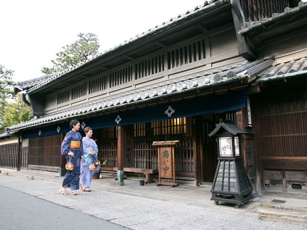 有松絞会館と有松・鳴海の古い町並み