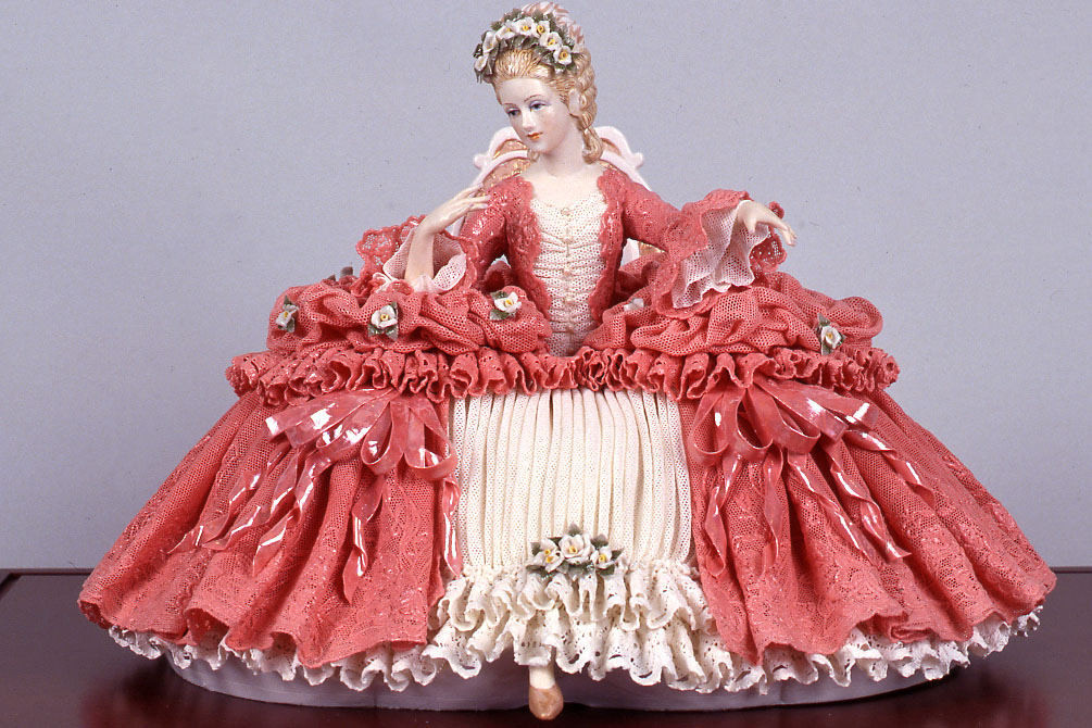Novelty Figurine (Queen Anne)